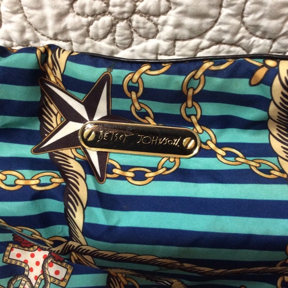 Betsey Johnson Purse - Picture 4 of 8